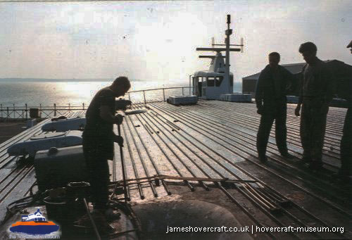 SRN4 Swift (GH-2004) at the Hovercraft Museum -  (credit: The <a href='http://www.hovercraft-museum.org/' target='_blank'>Hovercraft Museum Trust</a>).